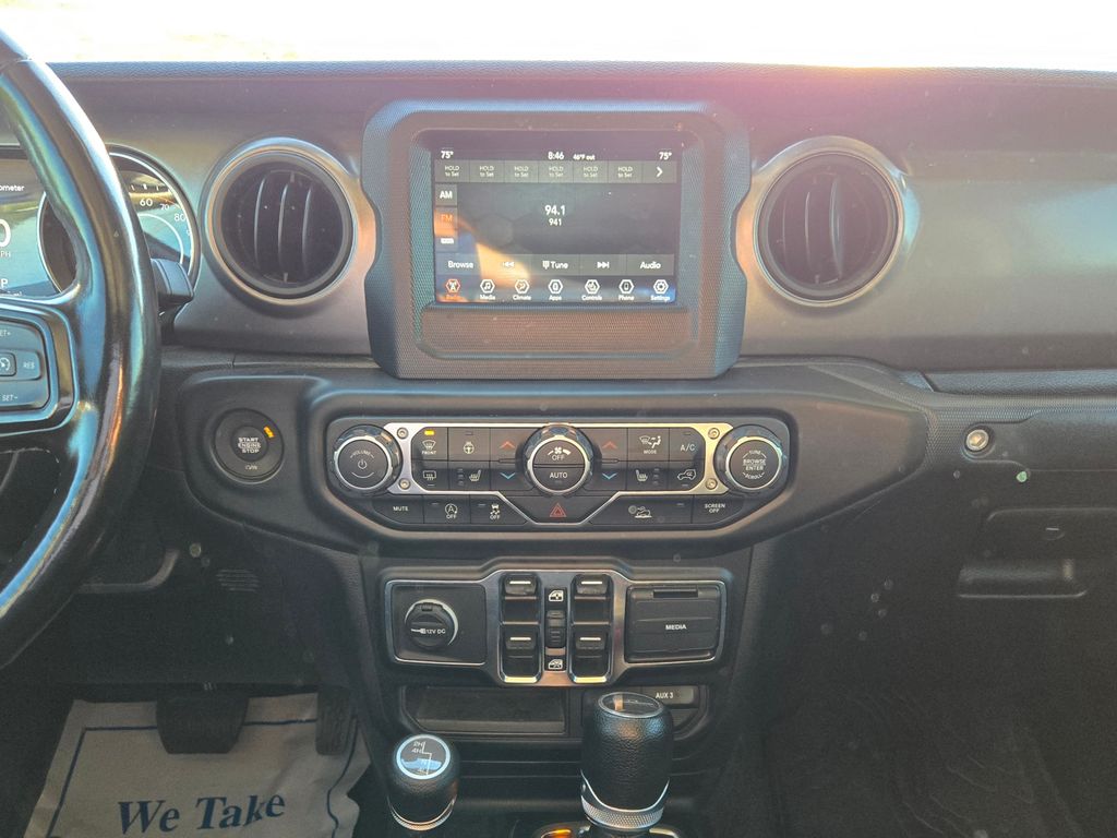2021 Jeep Gladiator Sport photo 17