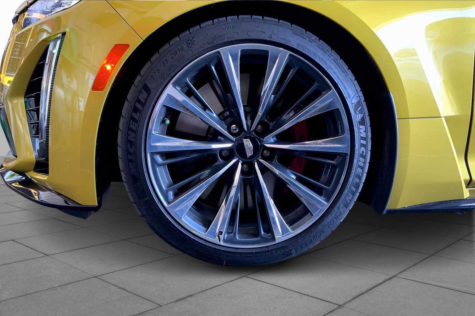 2024 Cadillac CT5 photo 10
