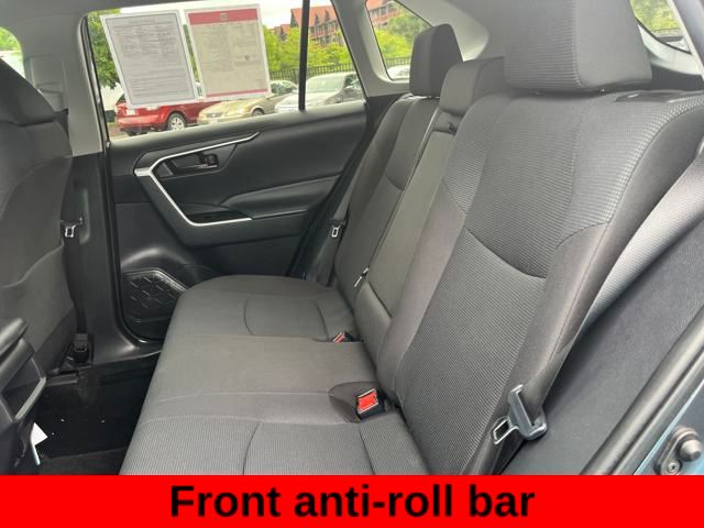 2021 Toyota RAV4 LE photo 15
