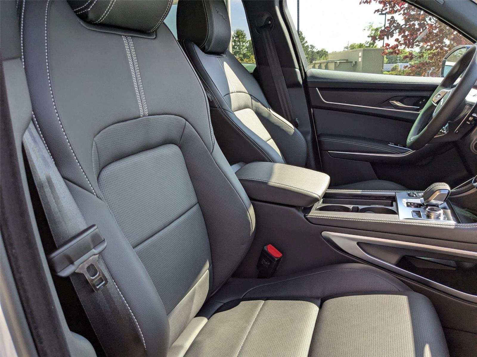 2026 Jaguar F-PACE P250 R-Dynamic S photo 33