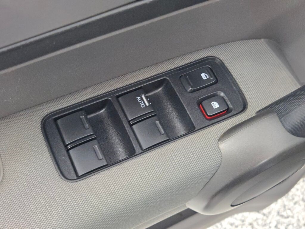 2011 Honda CR-V LX photo 21