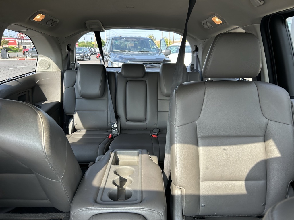 2015 Honda Odyssey Touring photo 30