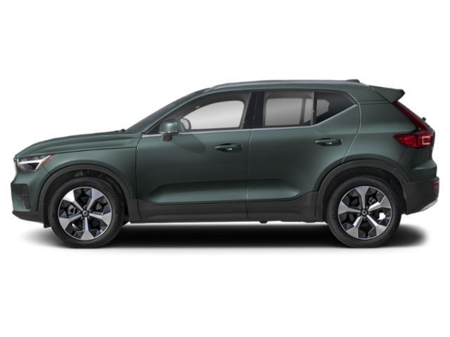 2026 Volvo XC40 AWD Plus photo 3
