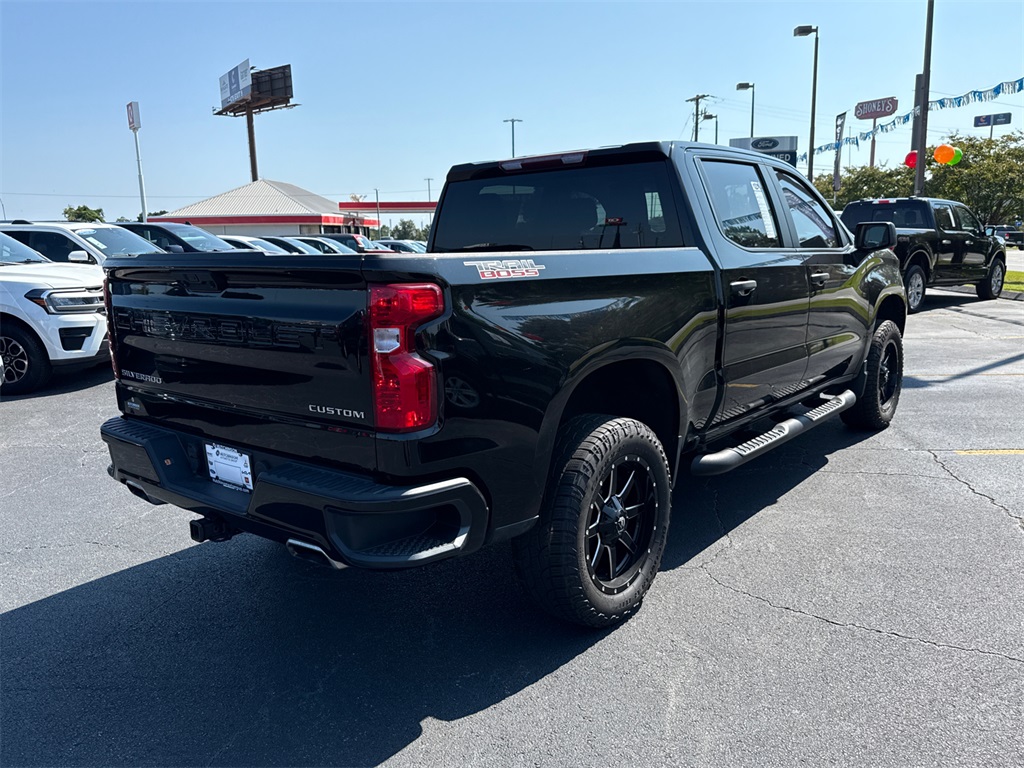 2023 Chevrolet Silverado 1500 Custom Trail Boss photo 2