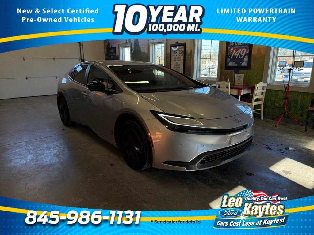 2024 Toyota Prius Limited's photo