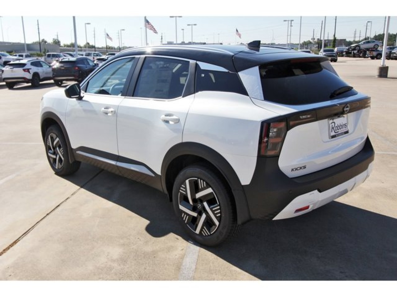 2026 Nissan Kicks SV photo 3