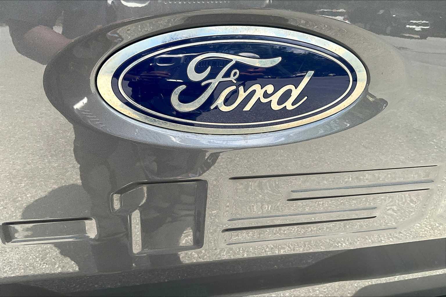 2022 Ford F-150 XL photo 26