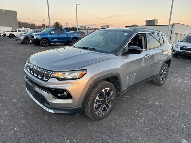 2022 Jeep Compass Limited's photo