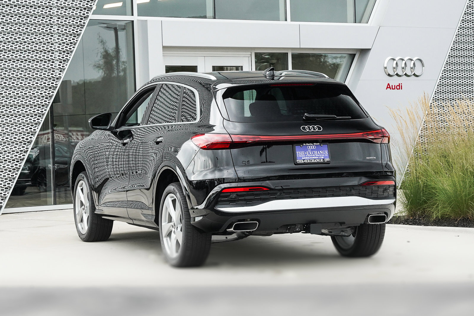 2025 Audi Q5 Premium Plus photo 3