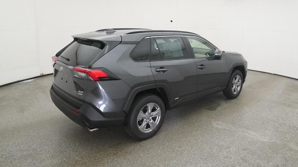 2025 Toyota RAV4 Hybrid XLE photo 22