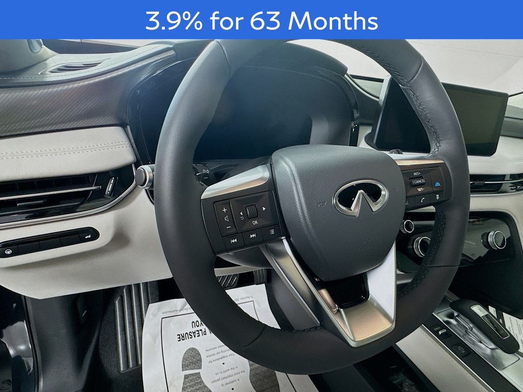 2026 Infiniti QX60 Luxe photo 11