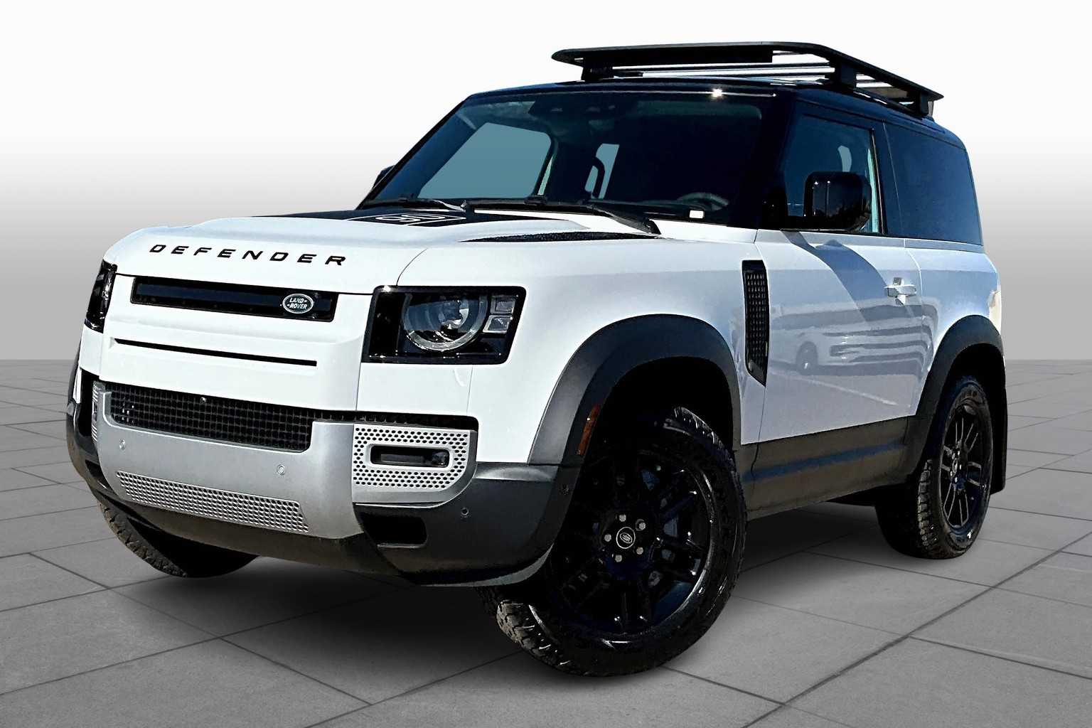 2025 Land Rover Defender S's photo