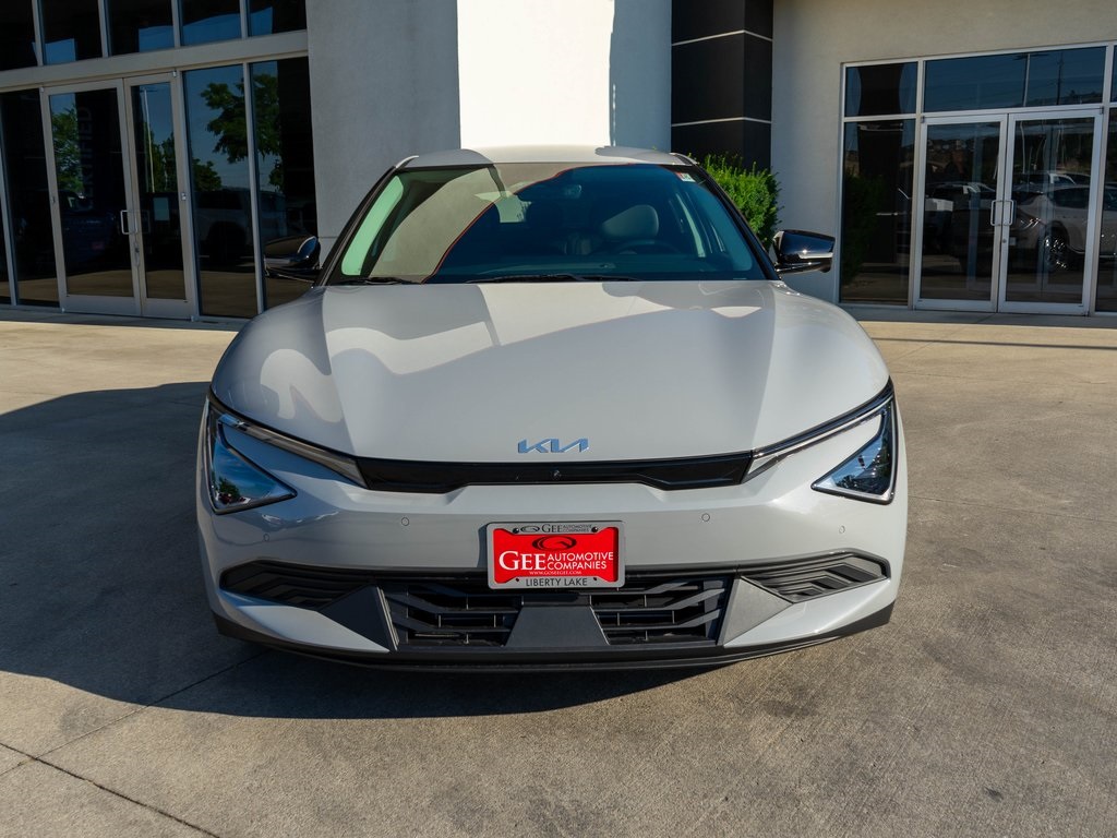 2025 Kia EV6 Light photo 2