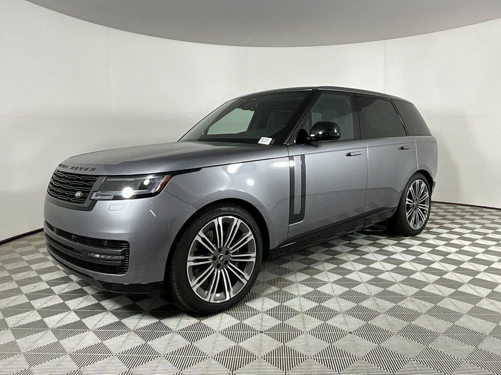 2025 Land Rover Range Rover SE's photo