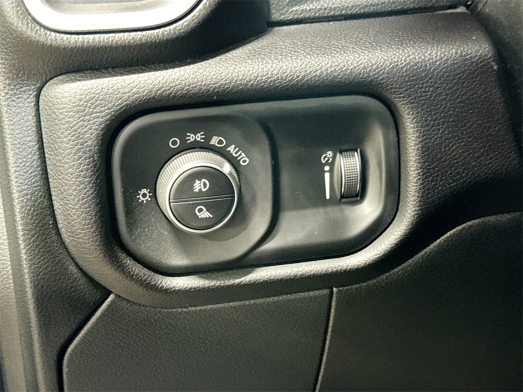2025 Ram 2500 Big Horn photo 7