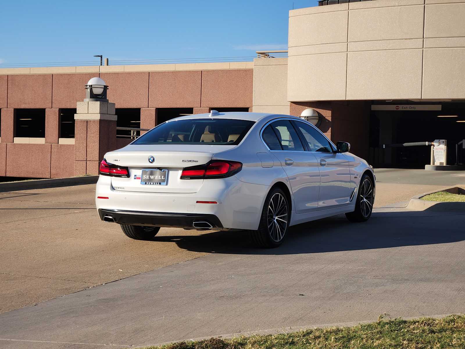 2023 Bmw 530e xDrive photo 4