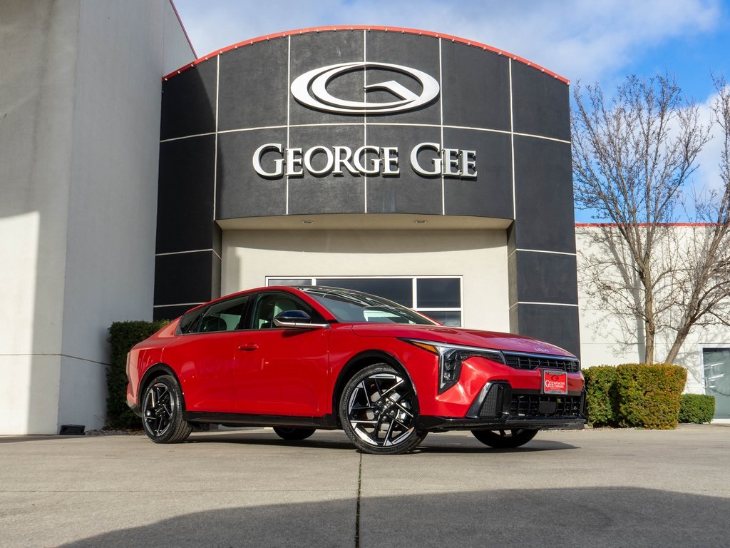 2025 Kia K4 GT-Line's photo