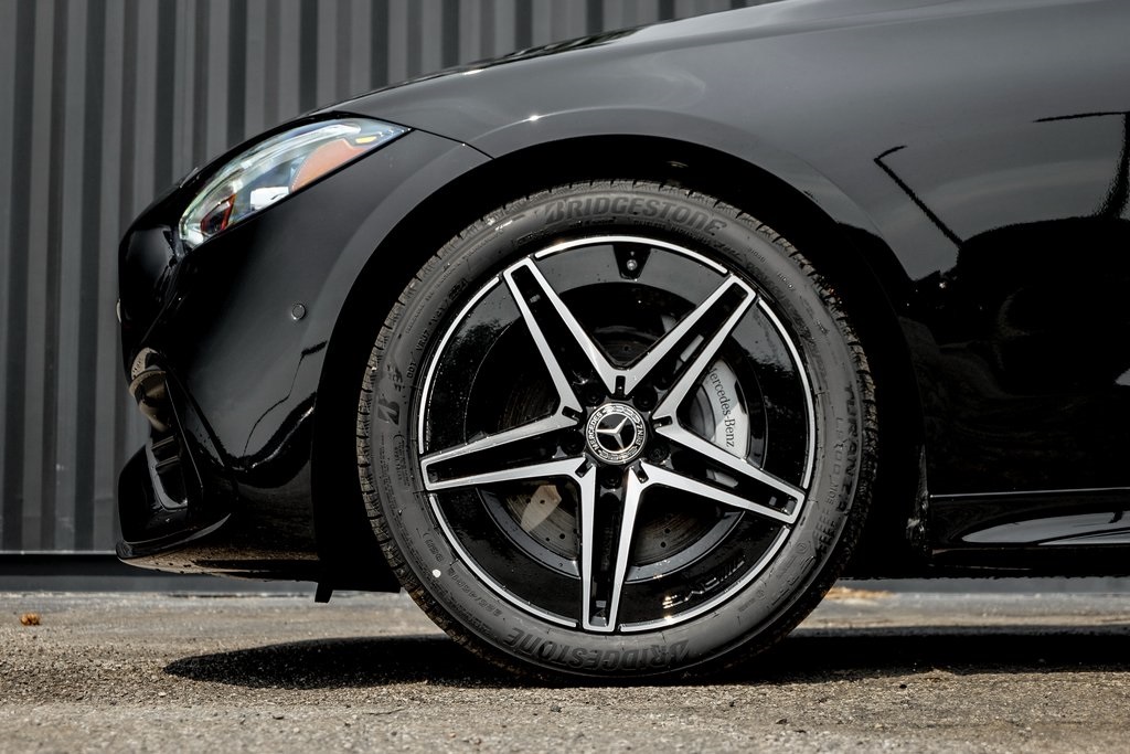 2025 Mercedes Benz C 300 4MATIC photo 3
