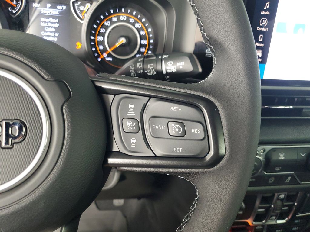 2025 Jeep Wrangler Willys photo 25
