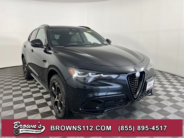 2025 Alfa Romeo Stelvio Intensa