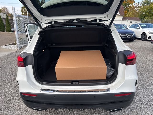 2025 Mercedes Benz GLA 250 4MATIC photo 16