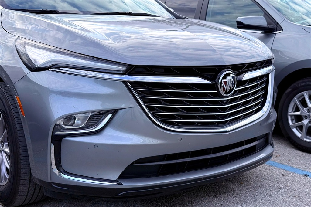 2024 Buick Enclave Premium photo 2