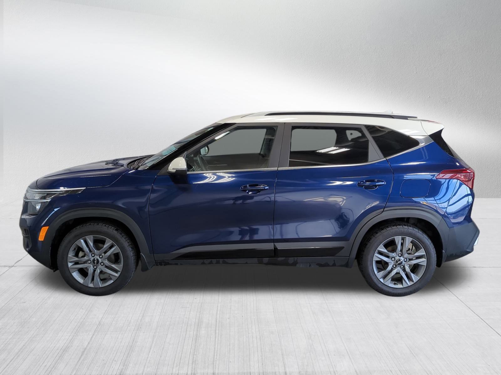 2023 Kia Seltos S photo 4