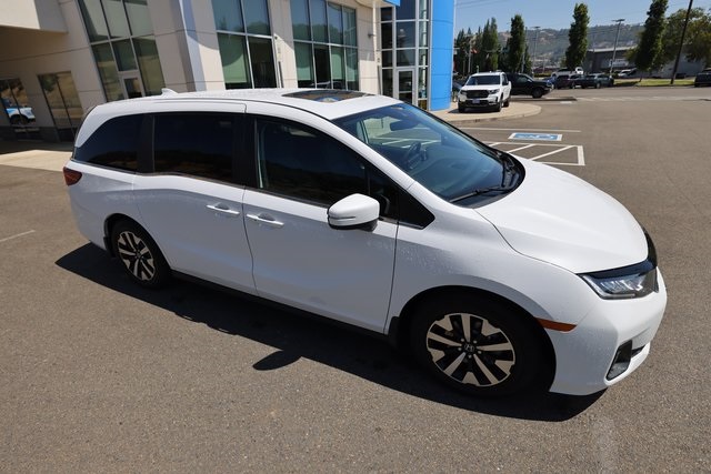 2025 Honda Odyssey EX-L photo 7