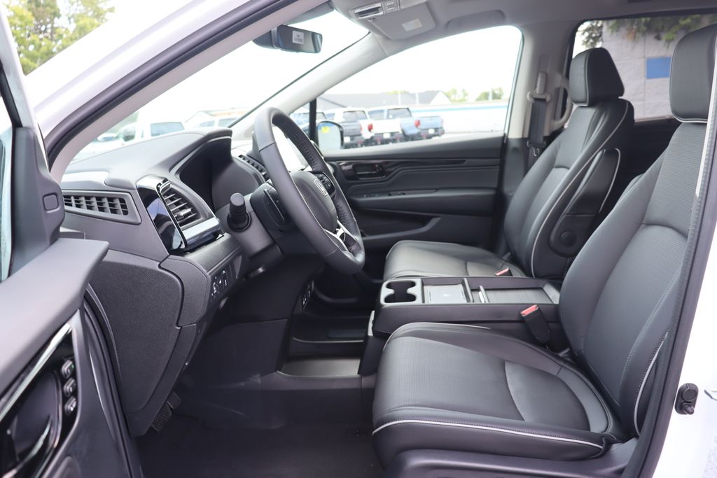 2026 Honda Odyssey Elite photo 26