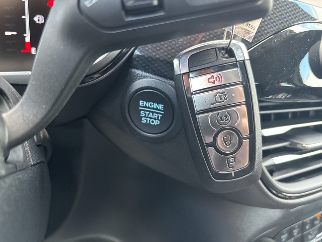 2025 Ford Escape ST-Line Select photo 20