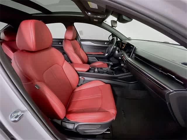 2025 Kia K5 GT-Line photo 28