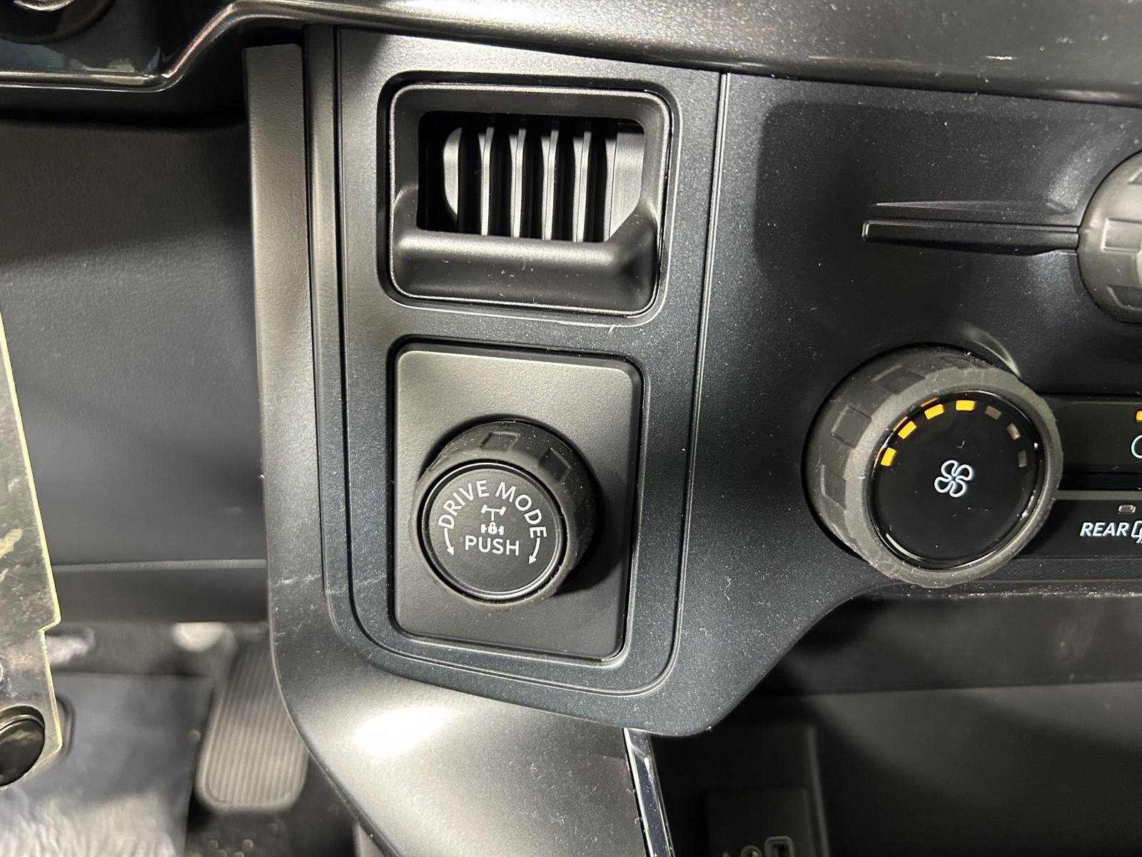 2025 Ford F-150 STX photo 21