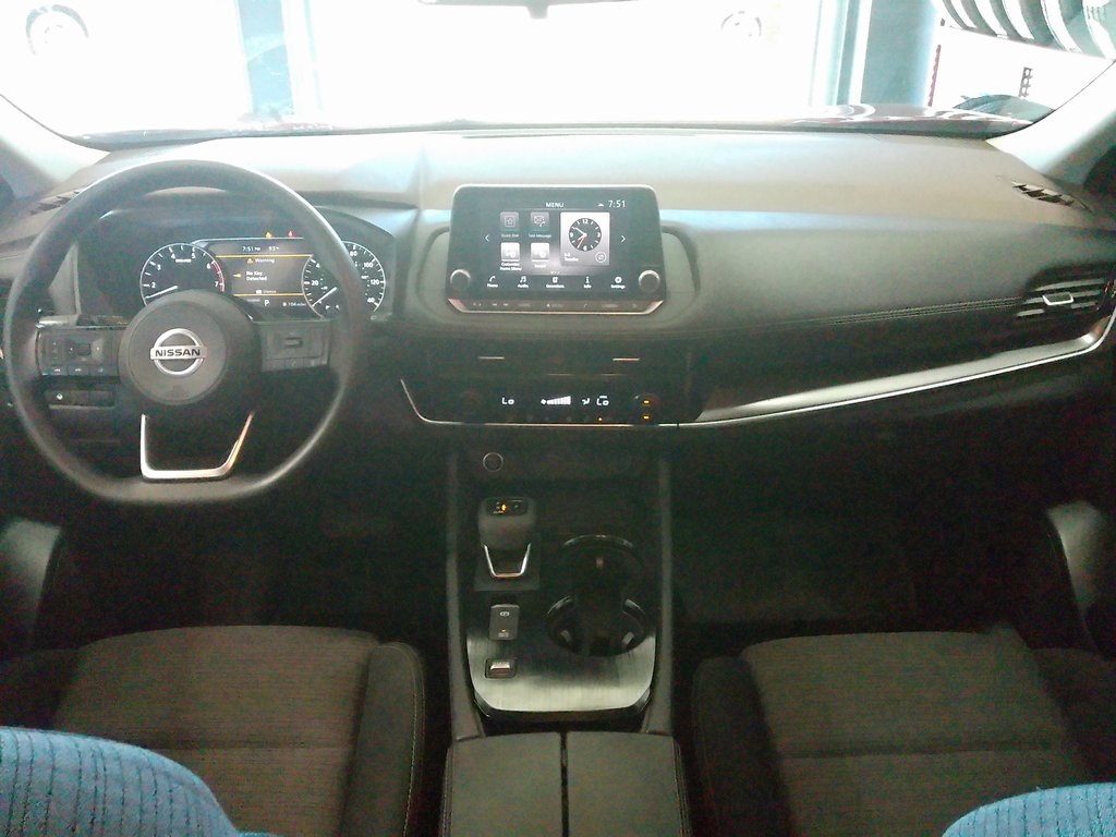 2021 Nissan Rogue SV photo 19
