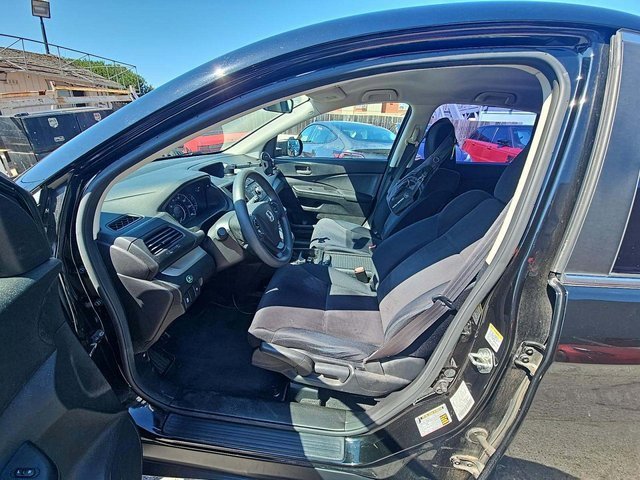 2014 Honda CR-V LX photo 5