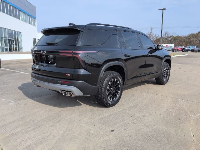 2026 Chevrolet Traverse Z71 photo 3