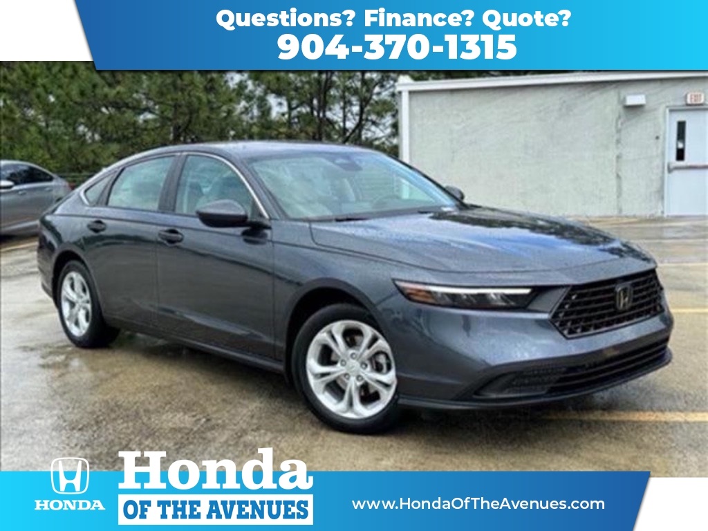 2025 Honda Accord LX's photo