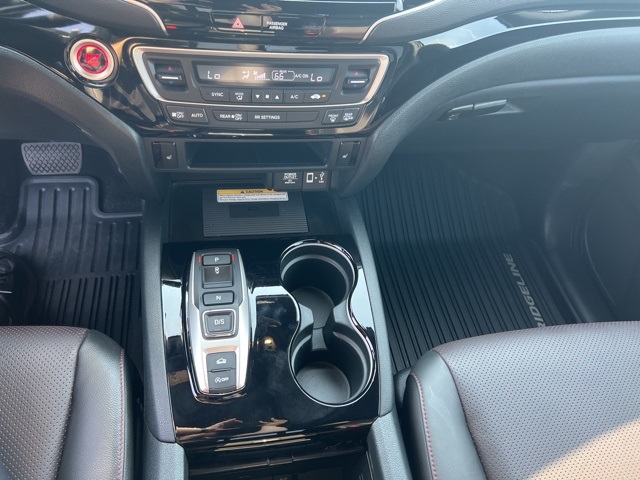 2023 Honda Ridgeline Black Edition photo 12
