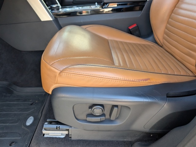 2017 Land Rover Discovery HSE Luxury photo 26