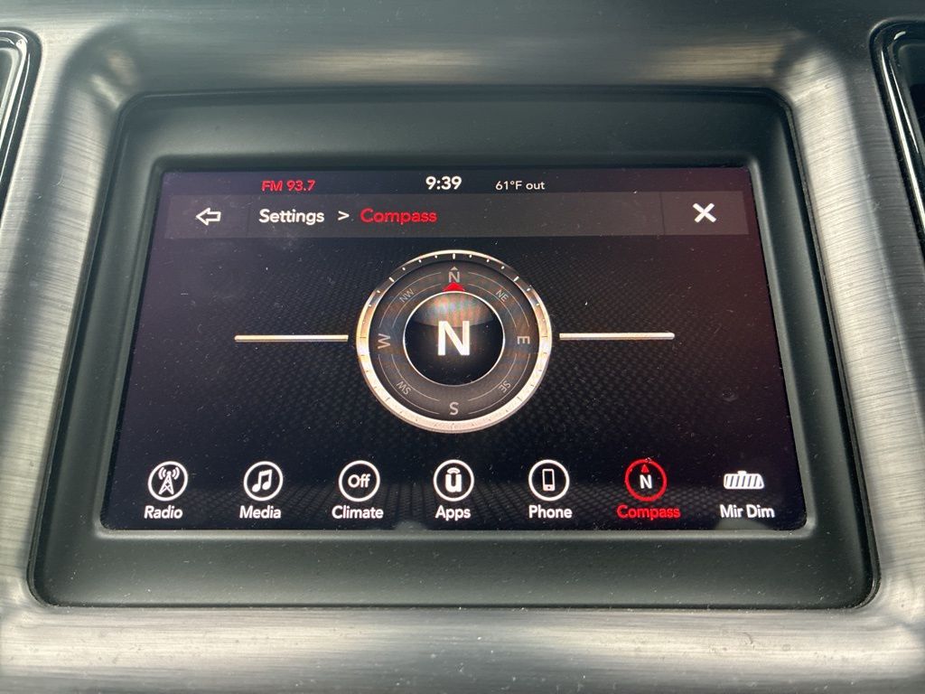 2018 Dodge Challenger SXT photo 17