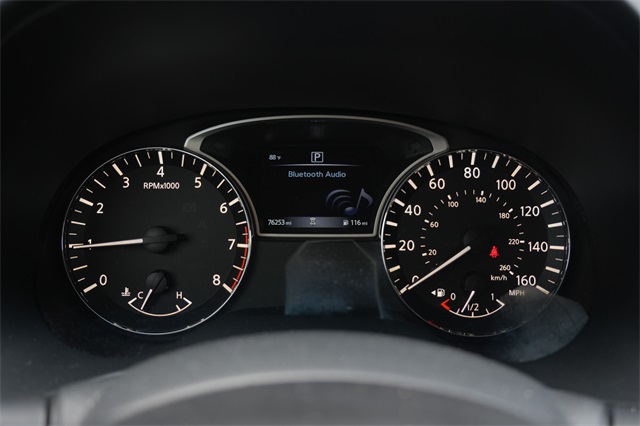 2018 Nissan Pathfinder S photo 10