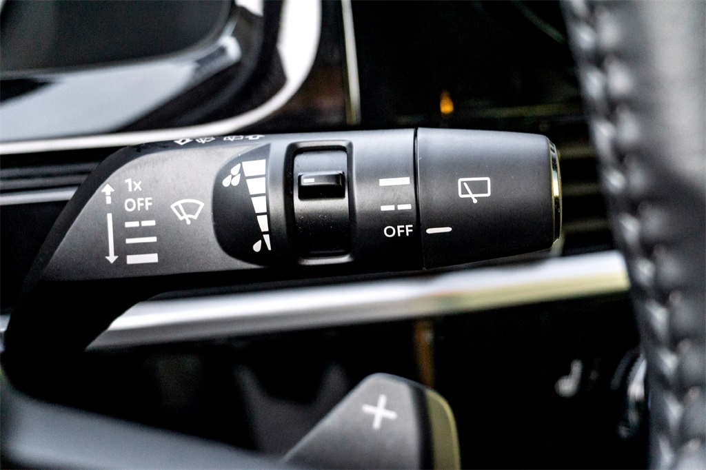 2025 Nissan Pathfinder SV photo 19