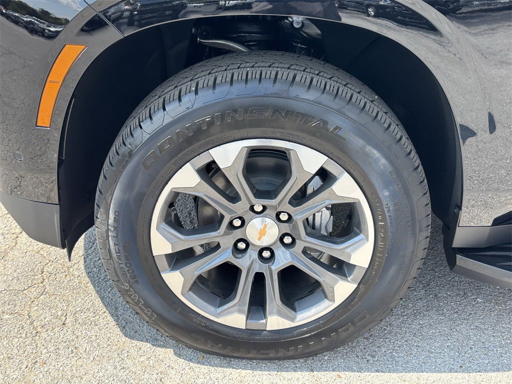 2025 Chevrolet Tahoe LT photo 8