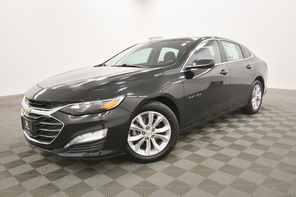 Used 2022 Chevrolet Malibu 1LT with VIN 1G1ZD5ST8NF134607 for sale in Rochester, Minnesota
