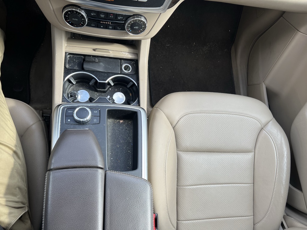 2015 Mercedes Benz ML 350 4MATIC photo 30