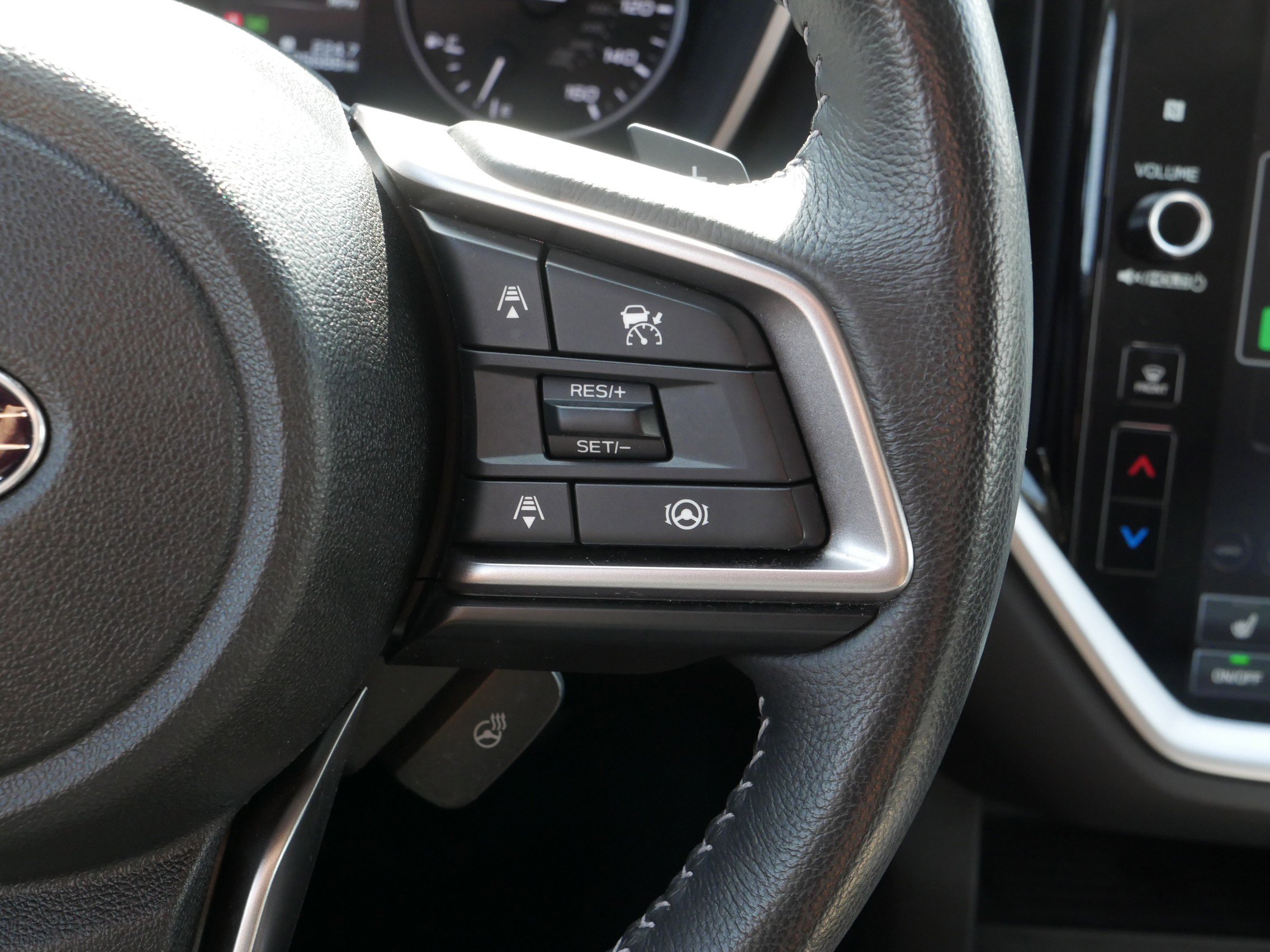 2023 Subaru Ascent Limited photo 28