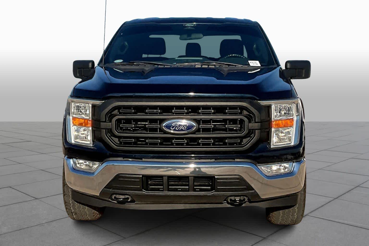 2022 Ford F-150 XL photo 3