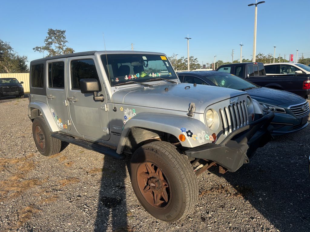 2011 Jeep Wrangler Unlimited Sahara photo 4