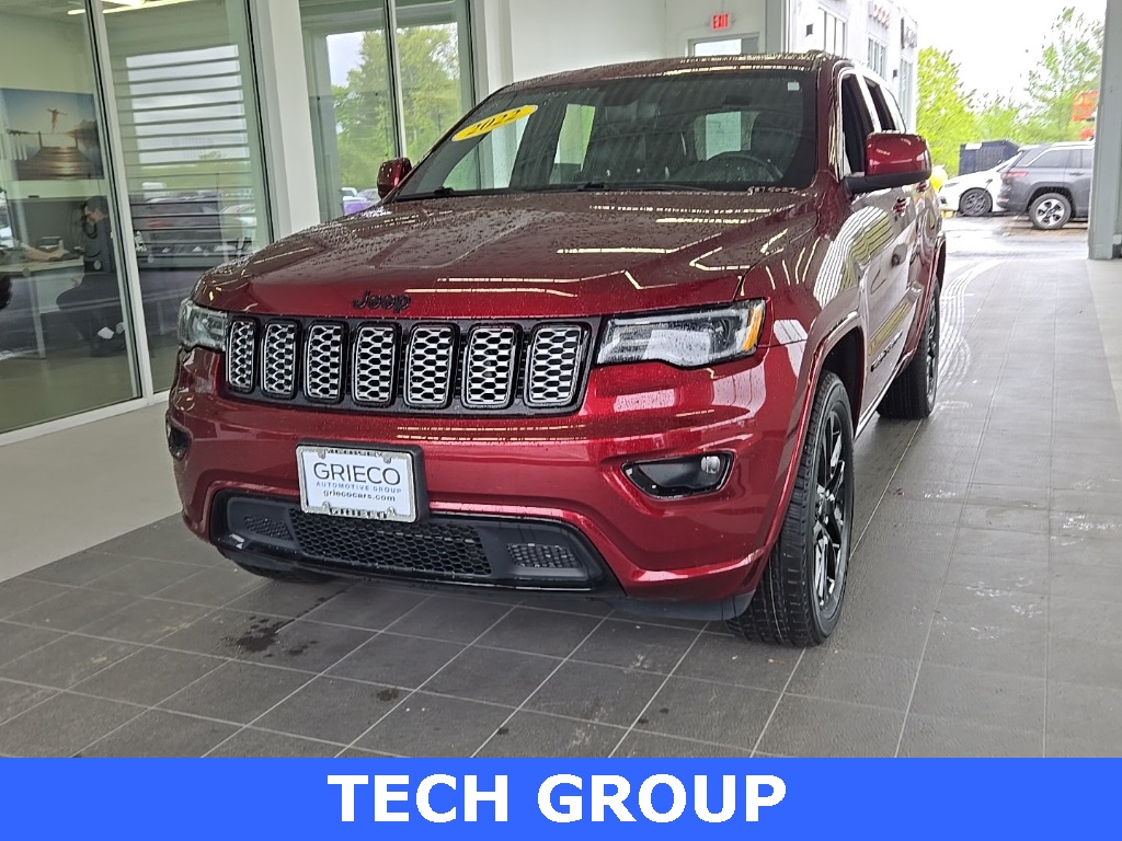 2022 Jeep Cherokee Laredo X photo 2
