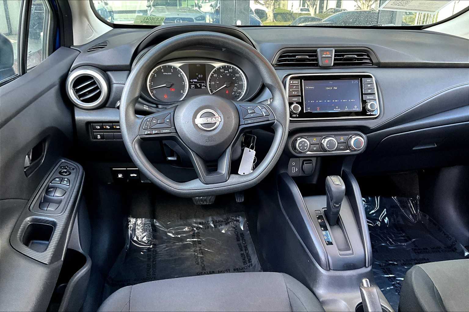 2024 Nissan Versa S photo 5