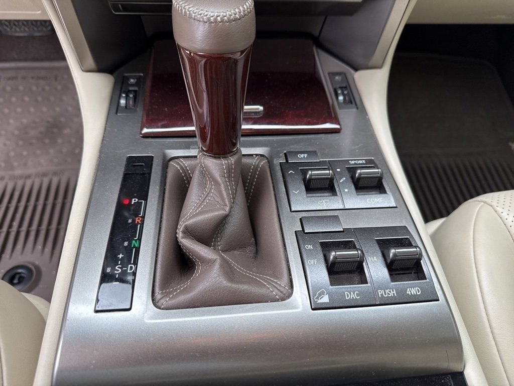 2015 Lexus GX 460 Luxury photo 15